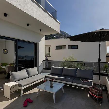 Apartment Balmis House A